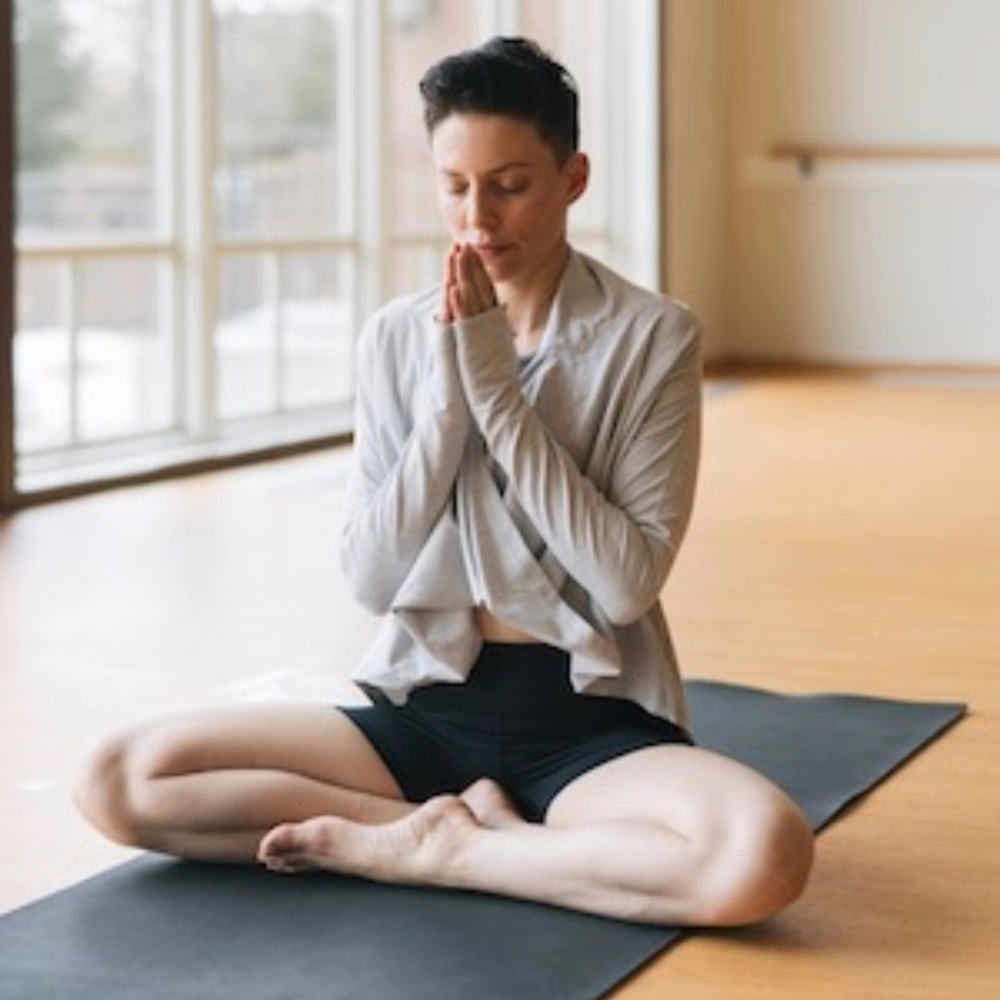 Zyia Yoga Shawl in Oatmeal